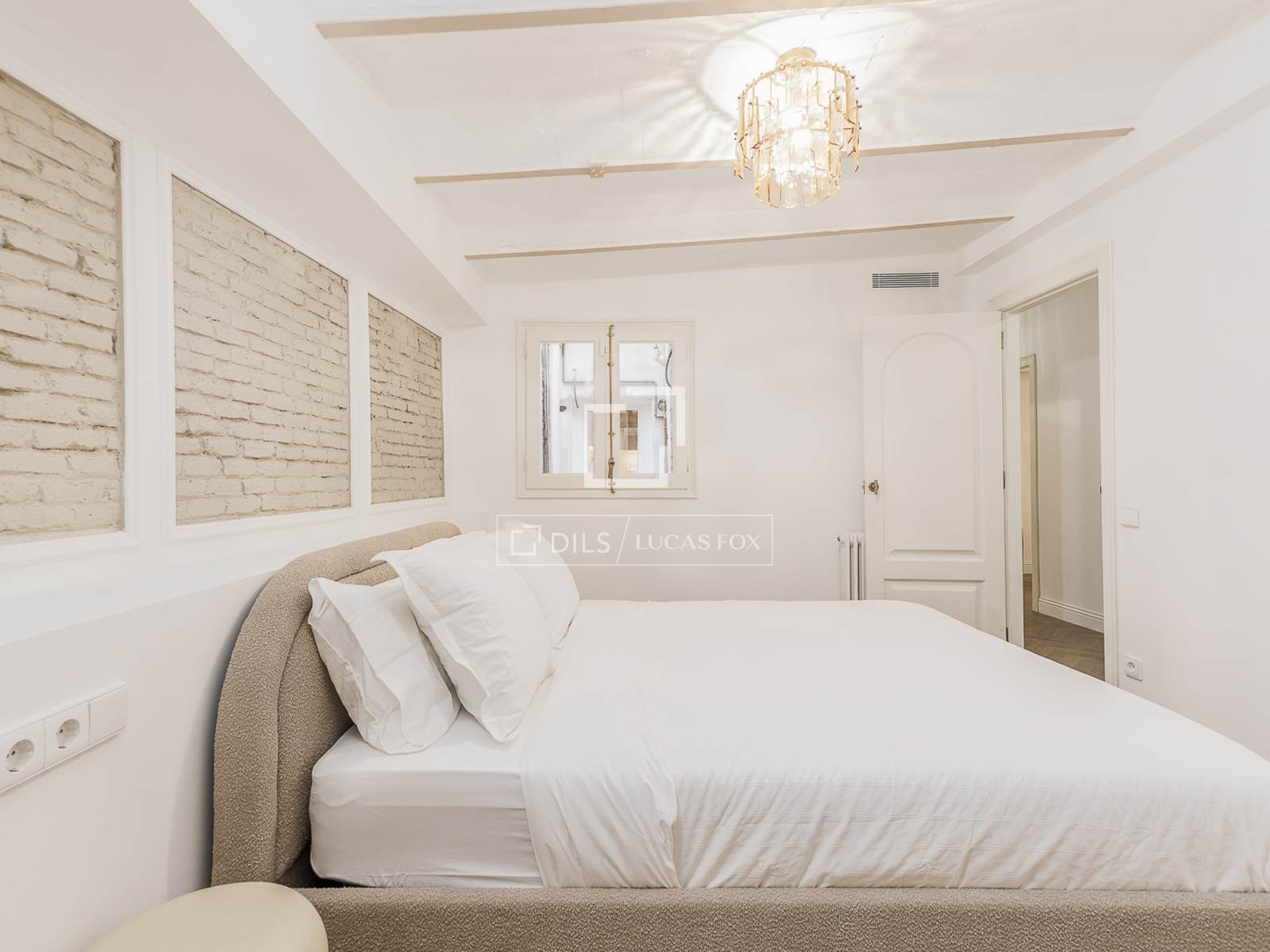 Huoneisto Barcelona, Espanja 3 makuuhuonetta, 119 m2 No. 192776
