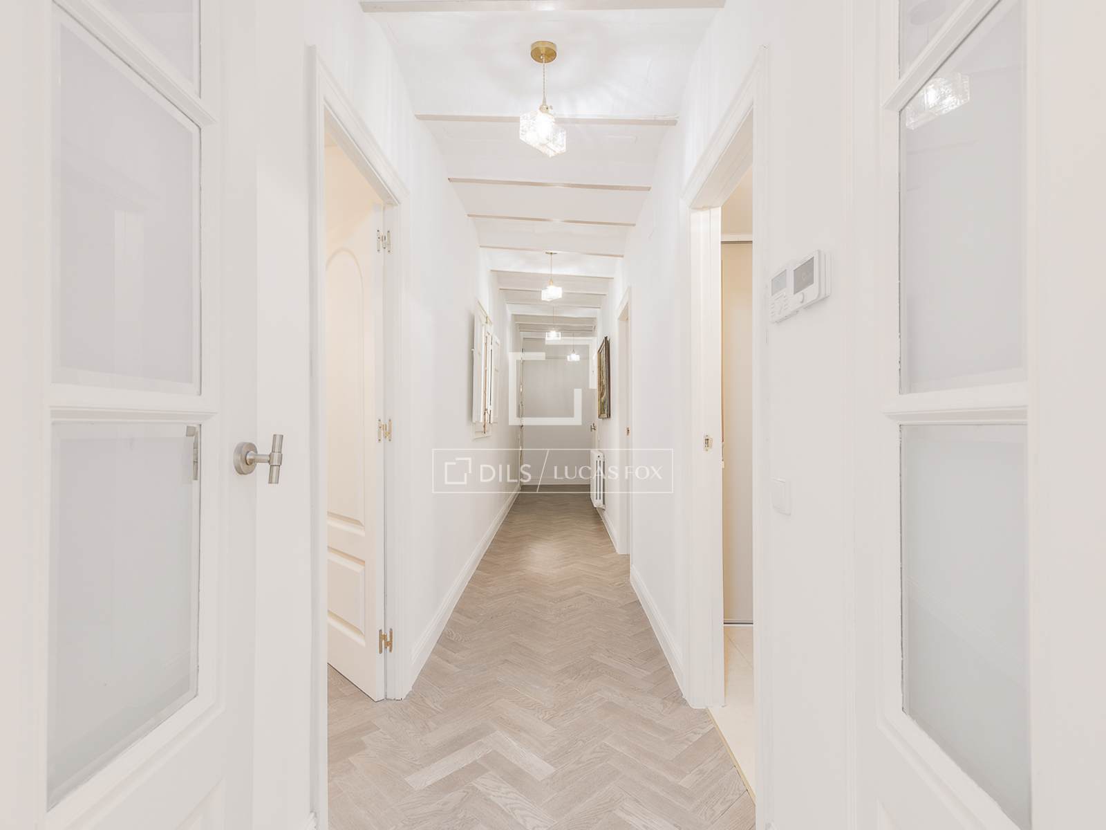 Huoneisto Barcelona, Espanja 3 makuuhuonetta, 119 m2 No. 192776