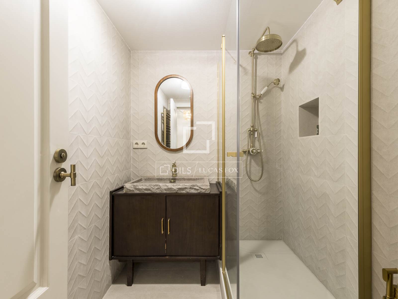 Huoneisto Barcelona, Espanja 3 makuuhuonetta, 119 m2 No. 192776
