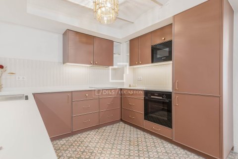 Huoneisto myytävänä Barcelona, Espanja, 3 makuuhuonetta, 119 m2 No. 192776 - kuva 17