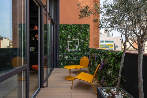 Kattohuoneisto myytävänä Barcelona, Espanja, 2 makuuhuonetta, 130 m2 No. 192773 - kuva 5