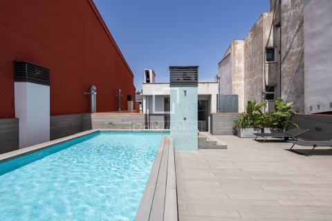 Kattohuoneisto myytävänä Barcelona, Espanja, 2 makuuhuonetta, 130 m2 No. 192773 - kuva 30