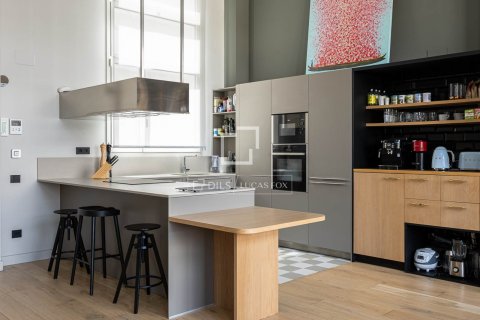 Kattohuoneisto myytävänä Barcelona, Espanja, 2 makuuhuonetta, 130 m2 No. 192773 - kuva 6