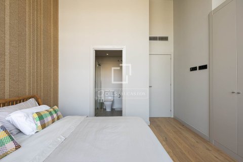 Kattohuoneisto myytävänä Barcelona, Espanja, 2 makuuhuonetta, 130 m2 No. 192773 - kuva 25