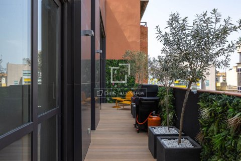 Kattohuoneisto myytävänä Barcelona, Espanja, 2 makuuhuonetta, 130 m2 No. 192773 - kuva 13
