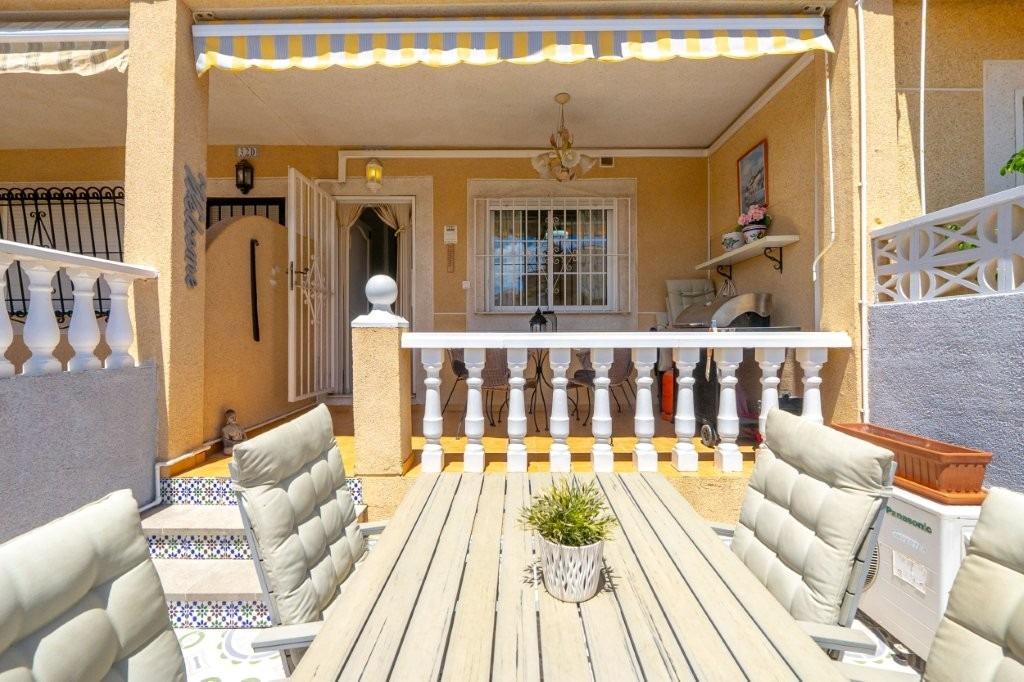 House in Torrevieja, Alicante, Spain 2 bedrooms, 79 sq.m. No. 168010