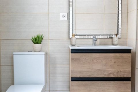 Продажа дома в Гран Алакант, Аликанте, Испания 2 спальни, 115м2 №168011 - фото 23
