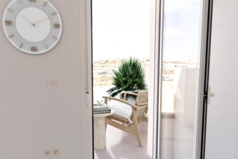 Продажа дома в Гран Алакант, Аликанте, Испания 2 спальни, 115м2 №168011 - фото 15