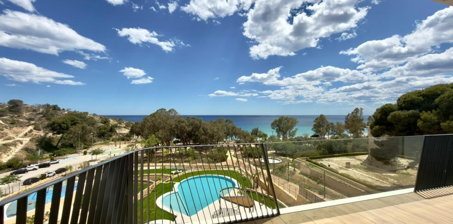 Takvåning i Villajoyosa, Alicante, Spanien 3 sovrum, 226 kvm. Nr. 168014
