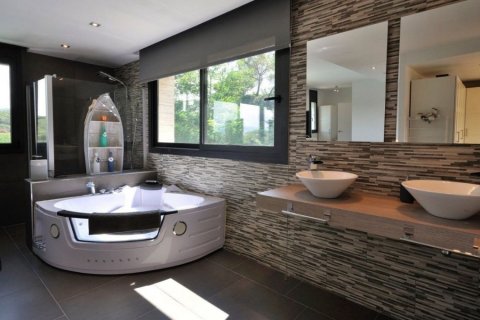 Māja pārdošanā Vallromanes, Barcelona, Spānijā 3 istabas, Nr. 140778 - attēls 19