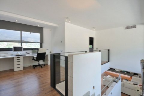 Māja pārdošanā Vallromanes, Barcelona, Spānijā 3 istabas, Nr. 140778 - attēls 13