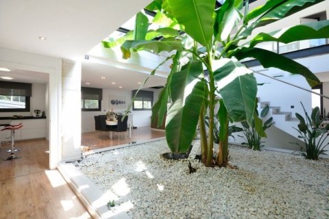 Māja pārdošanā Vallromanes, Barcelona, Spānijā 3 istabas, Nr. 140778 - attēls 9