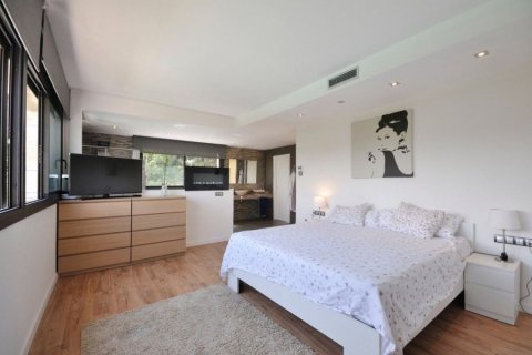 Māja pārdošanā Vallromanes, Barcelona, Spānijā 3 istabas, Nr. 140778 - attēls 18