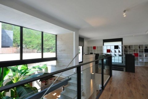 Māja pārdošanā Vallromanes, Barcelona, Spānijā 3 istabas, Nr. 140778 - attēls 17