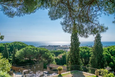 Hus till salu i Sant Andreu de Llavaneres, Barcelona, Spanien 6 sovrum, 533 kvm. Nr. 140774 - foto 3