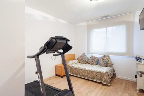 Сasa en venta en Sant Cugat del Vallès, Barcelona, España 5 dormitorios, No. 140773 - foto 24