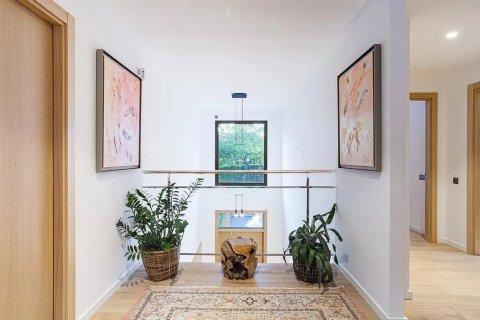 Сasa en venta en Sant Cugat del Vallès, Barcelona, España 5 dormitorios, No. 140773 - foto 21