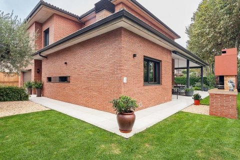 Сasa en venta en Sant Cugat del Vallès, Barcelona, España 5 dormitorios, No. 140773 - foto 29