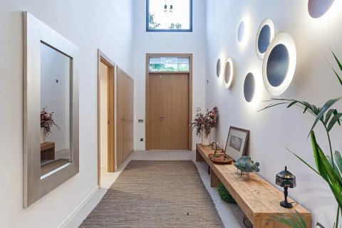 Сasa en venta en Sant Cugat del Vallès, Barcelona, España 5 dormitorios, No. 140773 - foto 13