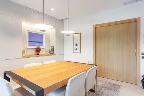 Сasa en venta en Sant Cugat del Vallès, Barcelona, España 5 dormitorios, No. 140773 - foto 8