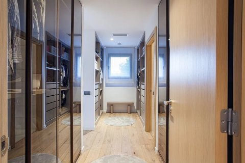 Сasa en venta en Sant Cugat del Vallès, Barcelona, España 5 dormitorios, No. 140773 - foto 20