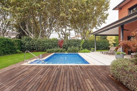 Сasa en venta en Sant Cugat del Vallès, Barcelona, España 5 dormitorios, No. 140773 - foto 10