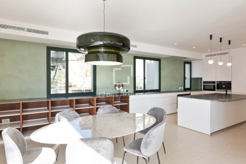 Villa in vendita a Castelldefels, Barcelona, Spagna 5 camere da letto, 330 mq. N° 150393 - foto 18