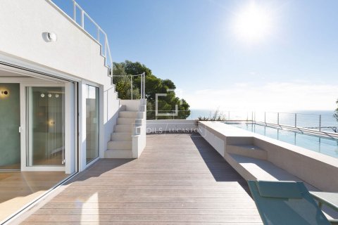 Villa in vendita a Castelldefels, Barcelona, Spagna 5 camere da letto, 330 mq. N° 150393 - foto 2