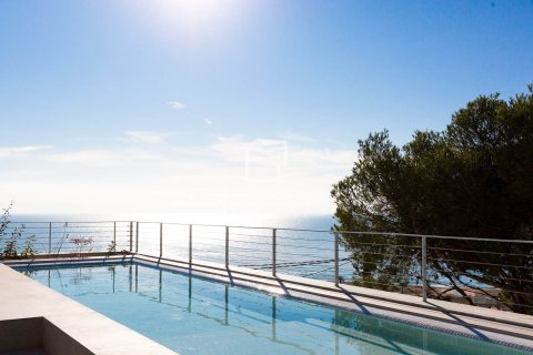 Villa a Castelldefels, Barcelona, Spagna 5 camere da letto, 330 mq. N° 150393