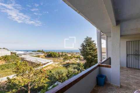 Villa for sale in Cabrils, Barcelona, Spain 6 bedrooms, 343 sq.m. No. 150394 - photo 30