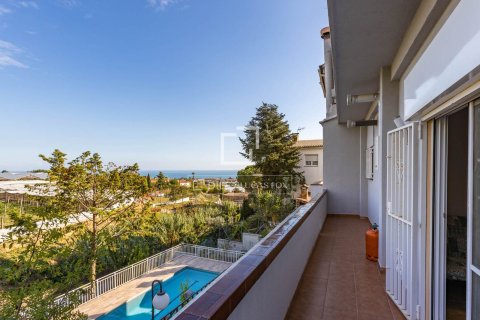 Villa for sale in Cabrils, Barcelona, Spain 6 bedrooms, 343 sq.m. No. 150394 - photo 27