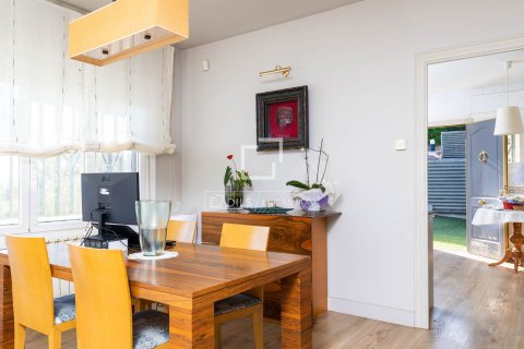 Villa for sale in Cabrils, Barcelona, Spain 6 bedrooms, 343 sq.m. No. 150394 - photo 12