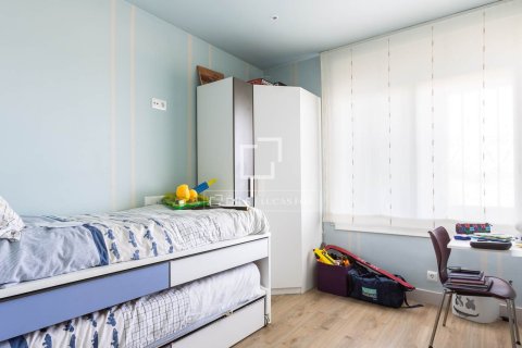 Villa for sale in Cabrils, Barcelona, Spain 6 bedrooms, 343 sq.m. No. 150394 - photo 18