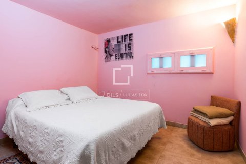 Villa for sale in Cabrils, Barcelona, Spain 6 bedrooms, 343 sq.m. No. 150394 - photo 23