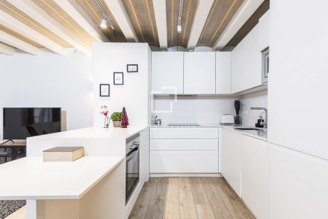 Apartment à vendre à Barcelona, Espagne, 2 chambres, 87 m2 No. 150395 - photo 9