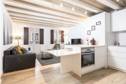 Apartment à vendre à Barcelona, Espagne, 2 chambres, 87 m2 No. 150395 - photo 7