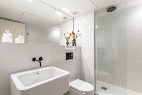 Apartment à vendre à Barcelona, Espagne, 2 chambres, 87 m2 No. 150395 - photo 15