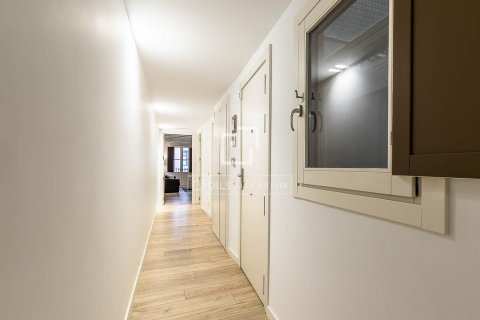 Apartment à vendre à Barcelona, Espagne, 2 chambres, 87 m2 No. 150395 - photo 26