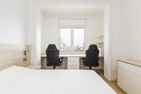 Dzīvoklis pārdošanā Barcelona, Spānijā 4 istabas, 155 m2 Nr. 150392 - attēls 21
