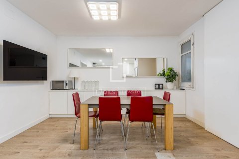 Dzīvoklis pārdošanā Barcelona, Spānijā 4 istabas, 155 m2 Nr. 150392 - attēls 18