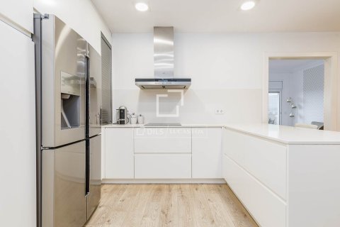 Dzīvoklis pārdošanā Barcelona, Spānijā 4 istabas, 155 m2 Nr. 150392 - attēls 16