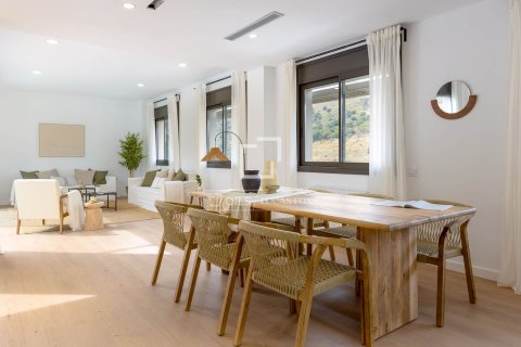 Villa for sale in Alella, Barcelona, Spain 4 bedrooms, 332 sq.m. No. 150391 - photo 11