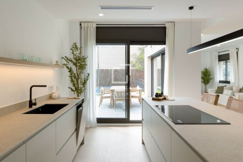 Villa for sale in Alella, Barcelona, Spain 4 bedrooms, 332 sq.m. No. 150391 - photo 7