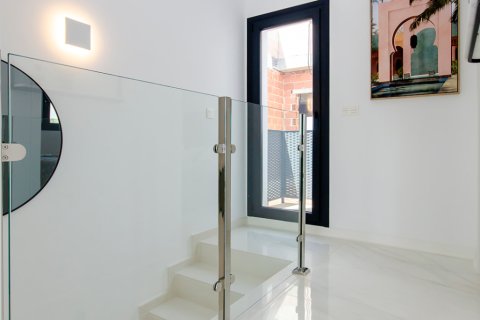 Dzīvoklis pārdošanā Alicante, Spānijā 3 istabas, 138 m2 Nr. 143832 - attēls 2