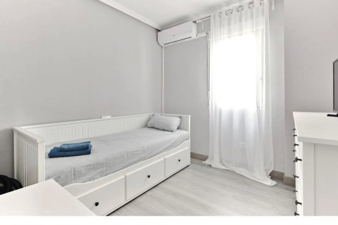 Продажа квартиры в Торревьеха, Аликанте, Испания 2 спальни, 75м2 №189260 - фото 17