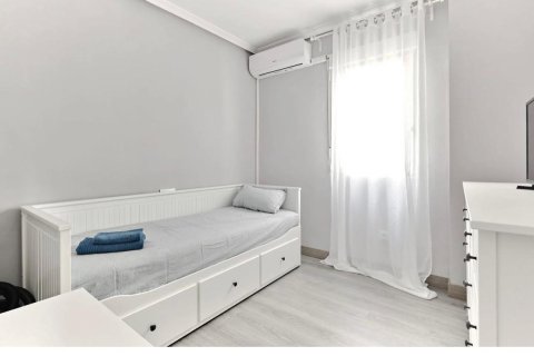 Продажа квартиры в Торревьеха, Аликанте, Испания 2 спальни, 75м2 №189260 - фото 2