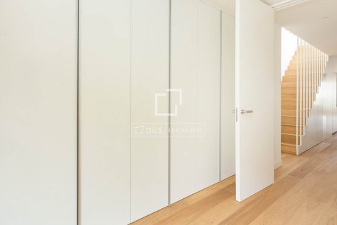 Penthouse w Barcelona, Hiszpania 2 sypialnie, 145 mkw. nr 150929 – zdjęcie 23