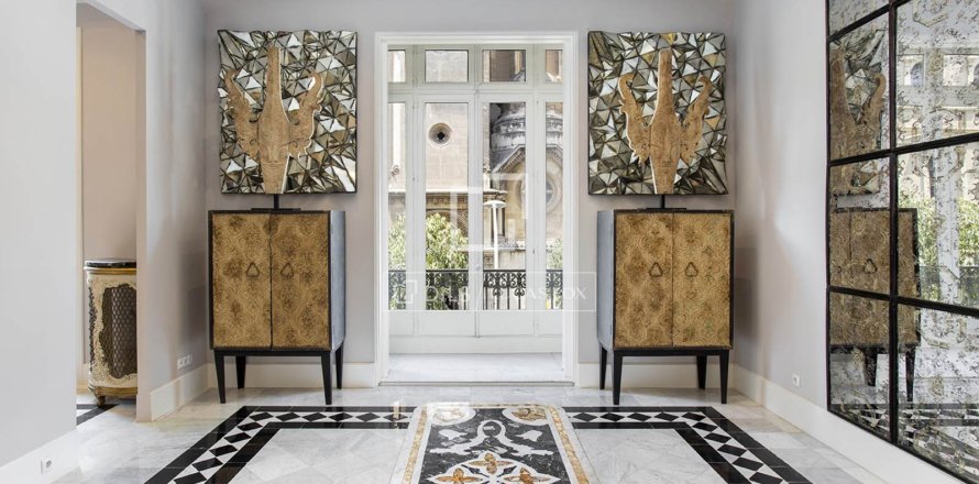 Apartament w Barcelona, Hiszpania 3 sypialnie, 164 mkw. nr 150923