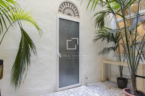 Apartament w Barcelona, Hiszpania 3 sypialnie, 164 mkw. nr 150923 – zdjęcie 22