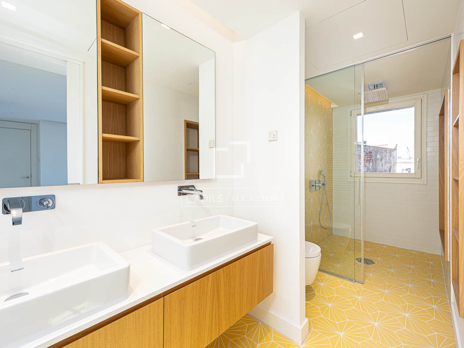 Wohnung in Barcelona, Spanien 3 Schlafzimmer, 174 m2 Nr. 150927